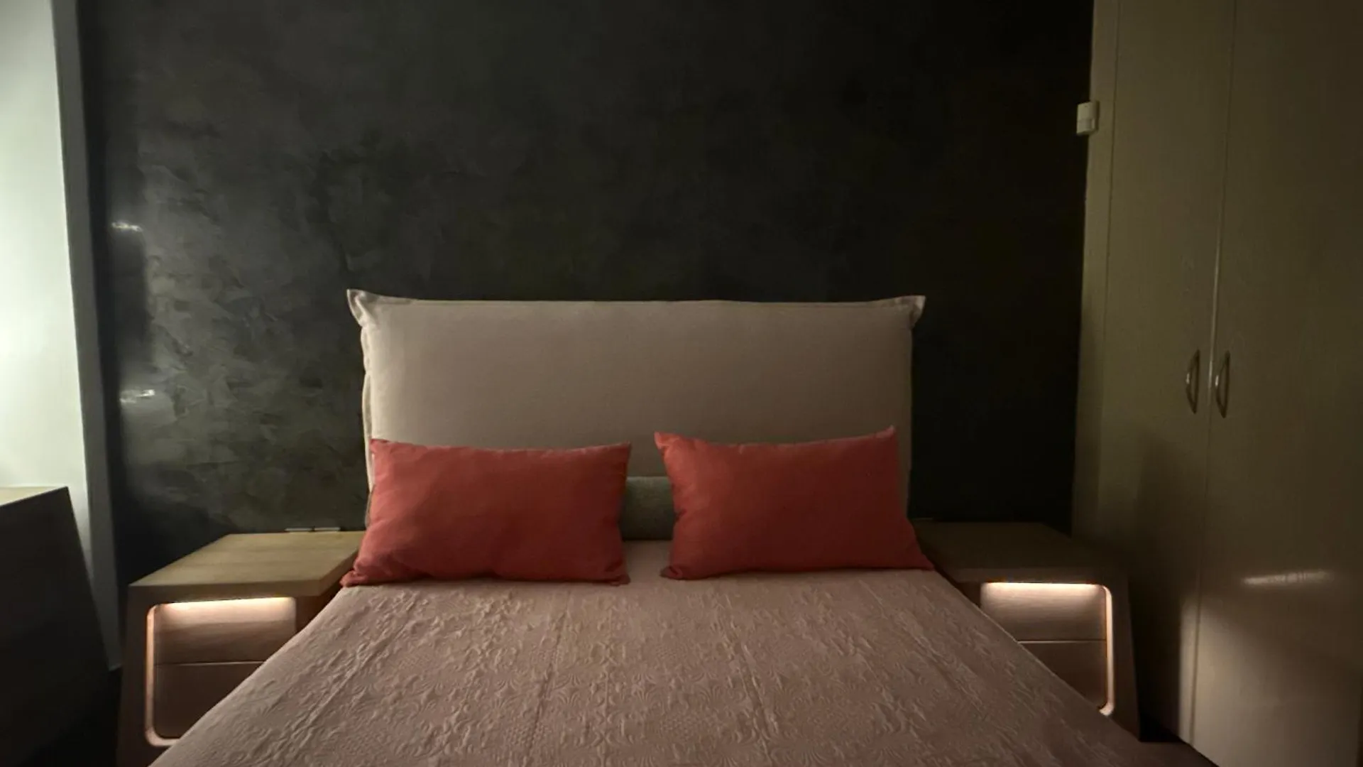 Apartment Aphrodites Luxury Apt Thessaloniki Greece