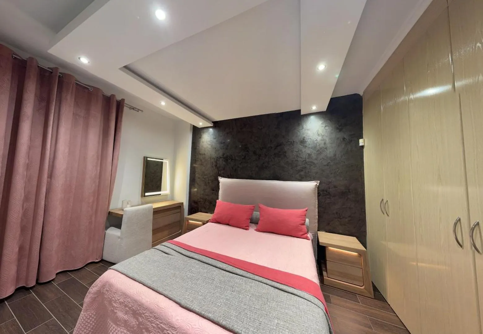 Aphrodites Luxury Apt Thessaloniki Apartment